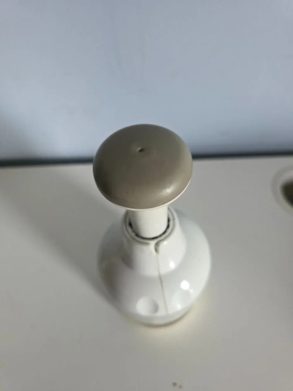 The Pampered Chef Food Chopper (Model #2585)